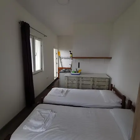 Hostel High House
