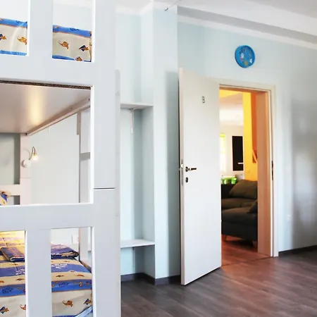 Hostel High House